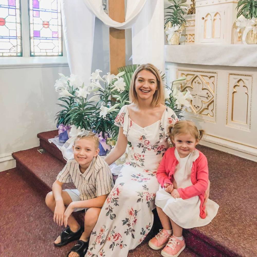 Meet your Posher, Lola